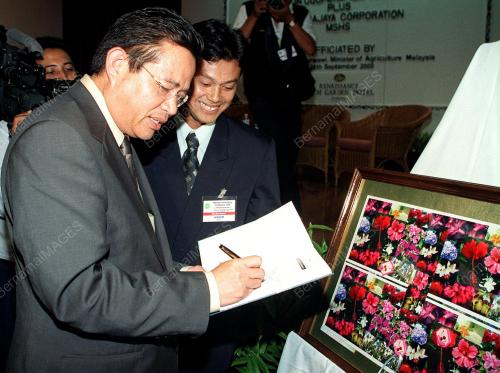 KL16-26_09_2000_EFFENDI-BUKU_13012016