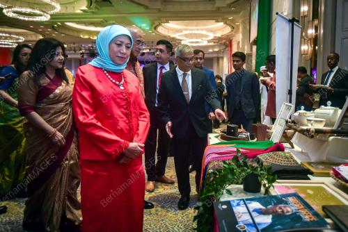 DATUK SERI NANCY SHUKRI