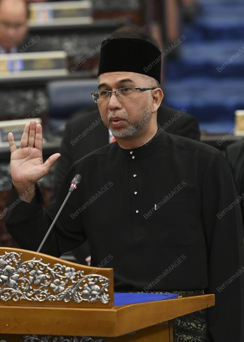 KL163_16072018_PARLIMEN