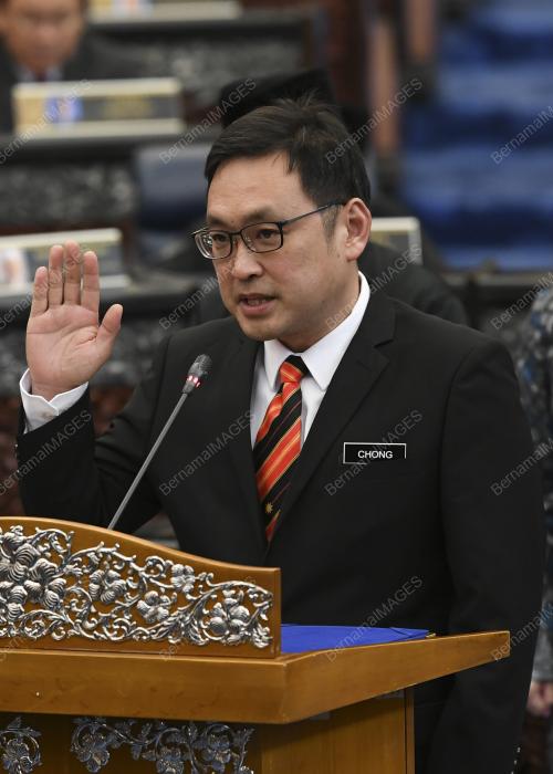 KL164_16072018_PARLIMEN