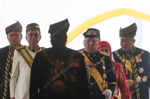 HARI KEPUTERAAN