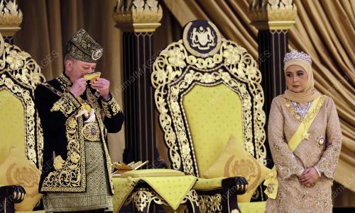ISTIADAT PERTABALAN YANG DI-PERTUAN AGONG KE-17