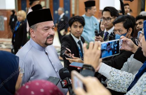 DATUK SERI AMIR HAMZAH AZIZAN