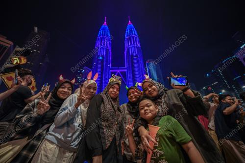 AMBANG TAHUN BAHARU 2025