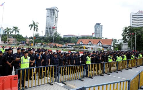 KL16_01052015_BANTAH_GST