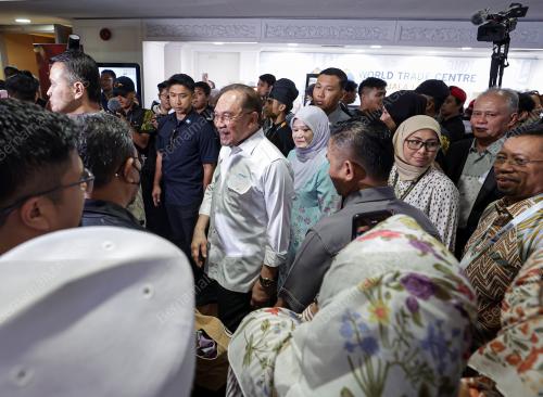 DATUK SERI ANWAR IBRAHIM