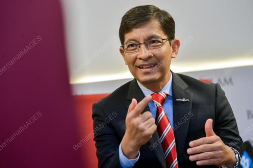 DATUK MOHD MUAZZAM MOHAMED