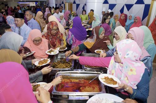 KL16_01082016_AIDILFITRI