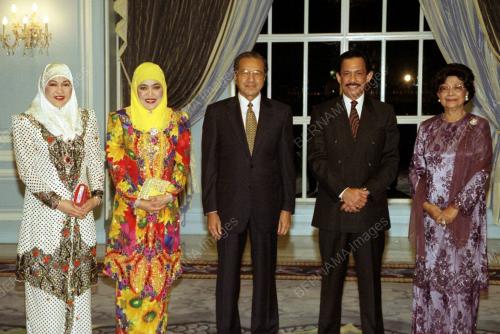 KL16_01102001_KENANGAN