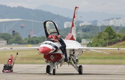 THUNDERBIRDS