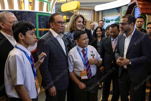 DATUK SERI ANWAR IBRAHIM