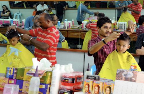 KL16_02012012_GUNTING_RAMBUT