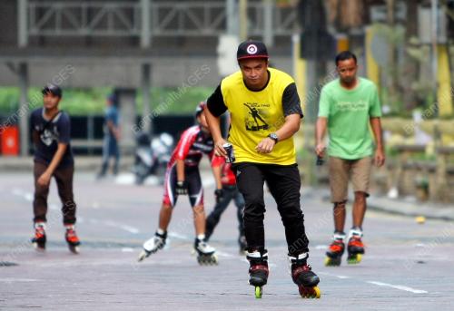 KL16_02022014_CAR_FREE