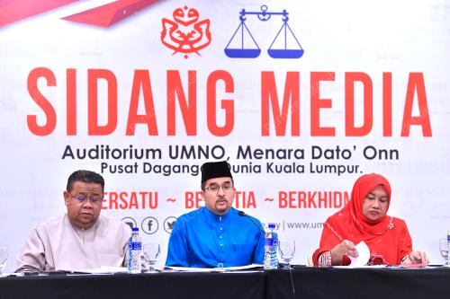 DATUK DR ASYRAF WAJDI DUSUKI
