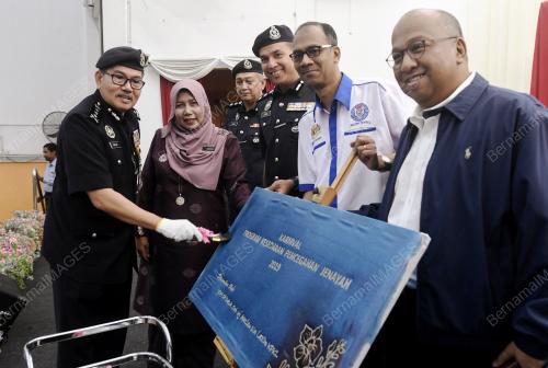 KL16_02102019_KARNIVAL-_BN201910012928-5