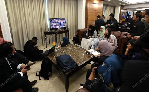 KL16_02112018_BELANJAWAN2019_BN201810130771