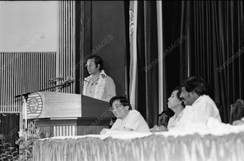 DR. MAHATHIR BIN MOHAMAD