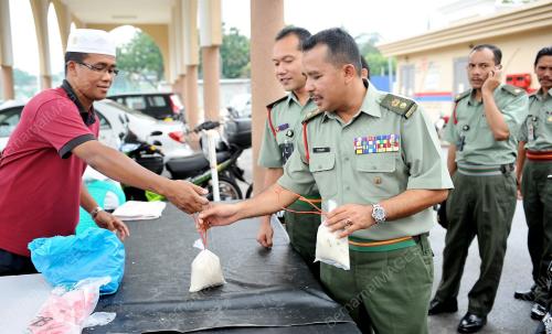 KL16_03082012_BUBUR_LAMBUK
