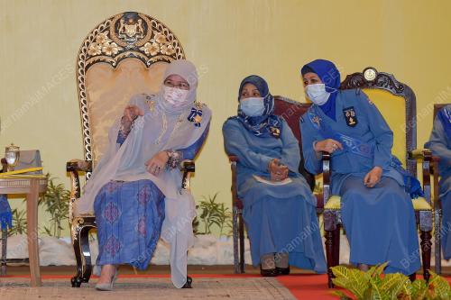 TUANKU HAJAH AZIZAH AMINAH MAIMUNAH ISKANDARIAH