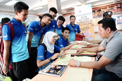 KL16_03122014_UNIVERSITI