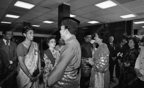 KL16_04022015_PENGURNIAAN_BINTANG
