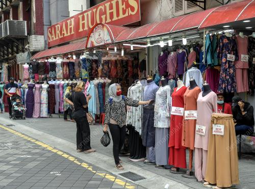 TINJAUAN ORANG RAMAI MEMBELI BELAH PERSEDIAAN AWAL RAMADHAN DAN AIDILFITRI