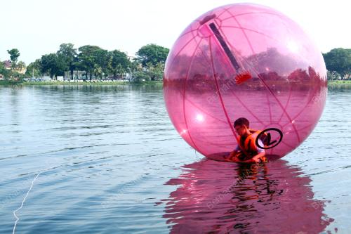 KL16_04052014_WATERBALL
