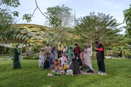 TINJAUAN DI SEKITAR IBU KOTA