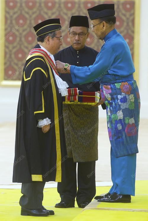 KL16_04112013_AGONG_PINGAT