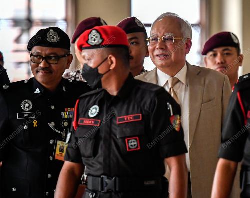 DATUK SERI NAJIB TUN RAZAK