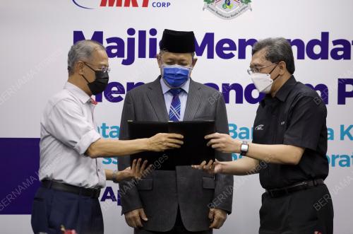 DATUK SERI DR SHAHIDAN KASSIM