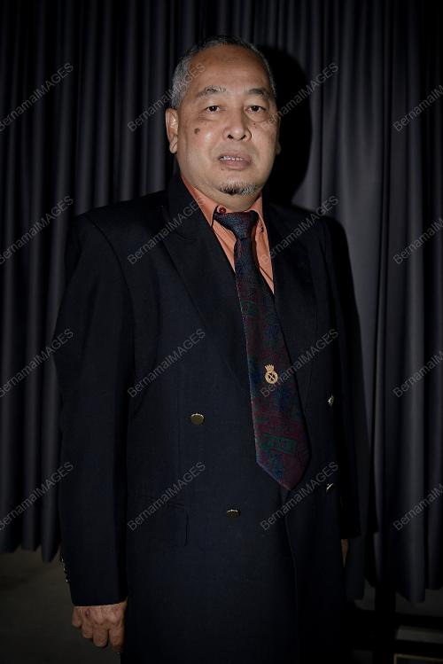 MEJAR (B) LATIF LADIN