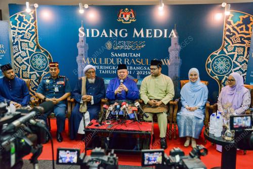PENERIMA ANUGERAH MAULIDUR RASUL