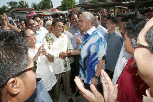 MOHD NAJIB TUN ABDUL RAZAK