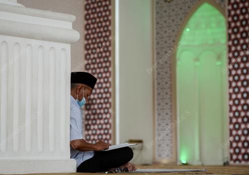 WORLD QURAN HOUR