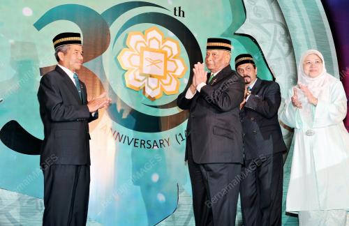 KL16_06102012_UIAM