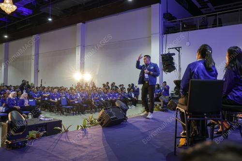 ERA BAHARU KOMITMEN ANAK MUDA BN