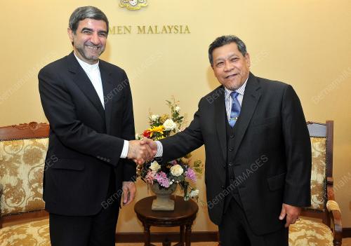 KL16_08012014_PARLIMEN