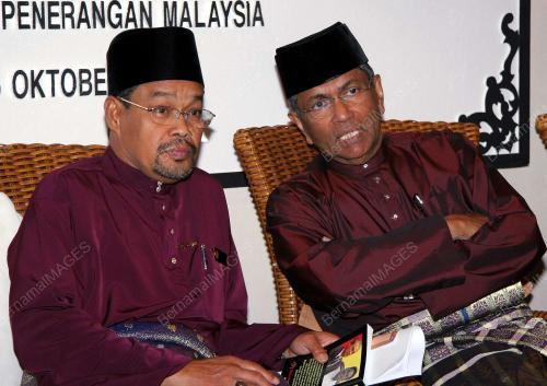 ZAINUDDIN MAIDIN