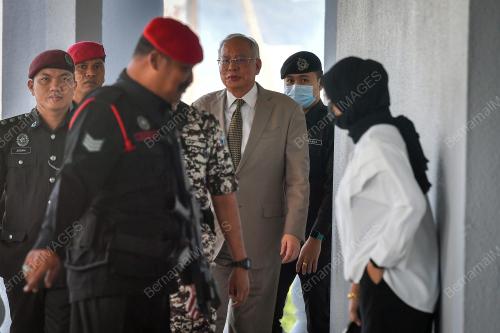 DATUK SERI NAJIB TUN RAZAK
