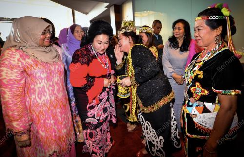 KL16_08092014_WANITA