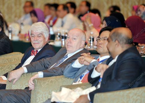 KL16_08102014_CONFERENCE