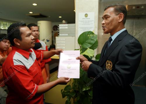 AZZUDDIN AHMAD