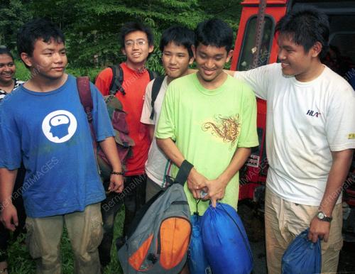 PENDAKI GUNUNG NUANG SELAMAT