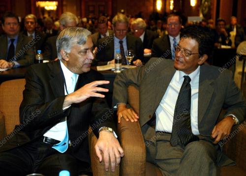 SHAUKAT AZIZ