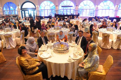 KL16_09082017_BURSA