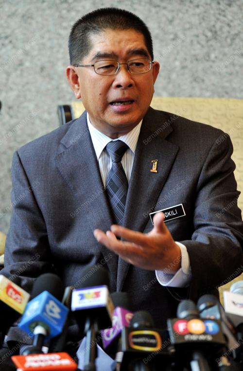 KL16_10032015_PARLIMEN