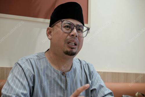 ABU HURAIRAH ROSLAN