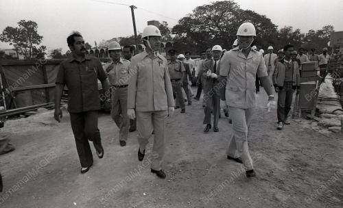 DR. MAHATHIR MOHAMAD