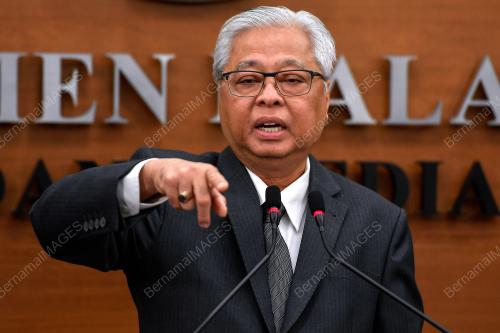DATUK SERI ISMAIL SABRI YAAKOB